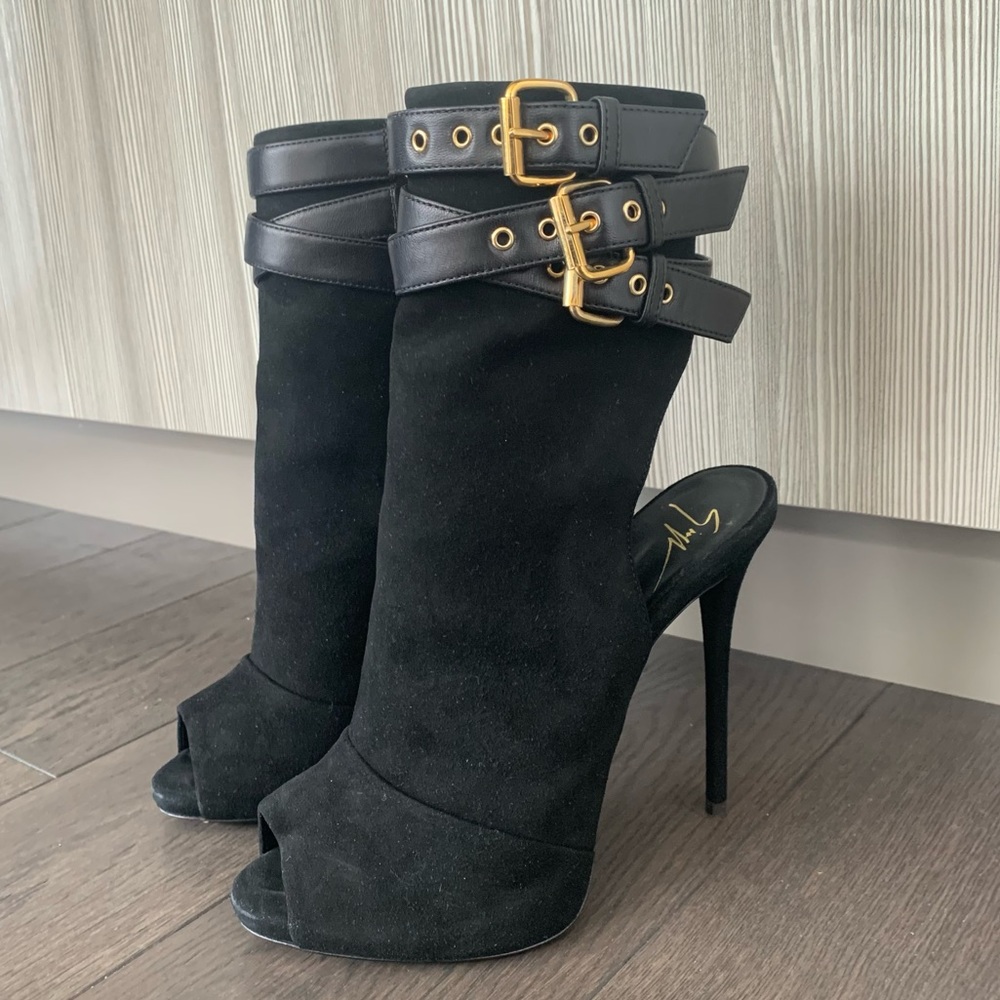 Giuseppe Zanotti Suede Booties
